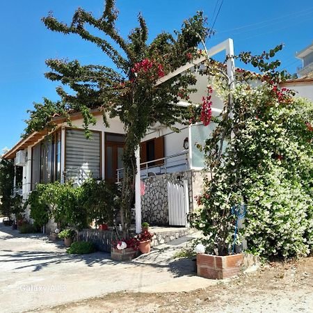 Luxury Dennis Home Sarandë エクステリア 写真