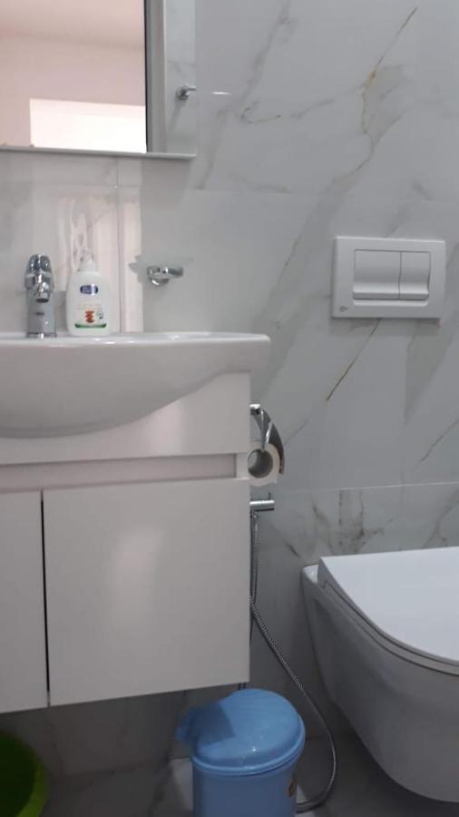 Luxury Dennis Home Sarandë エクステリア 写真