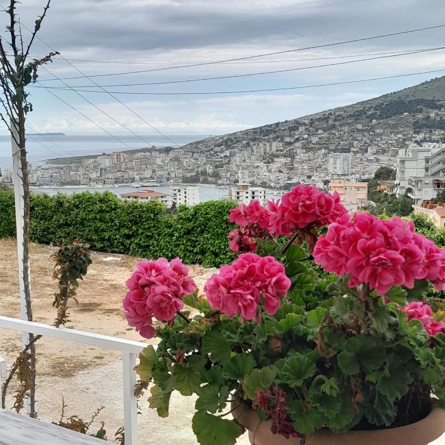 Luxury Dennis Home Sarandë エクステリア 写真