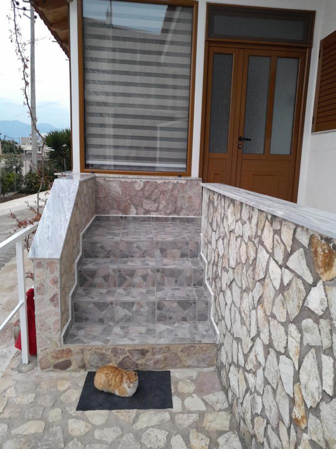 Luxury Dennis Home Sarandë エクステリア 写真