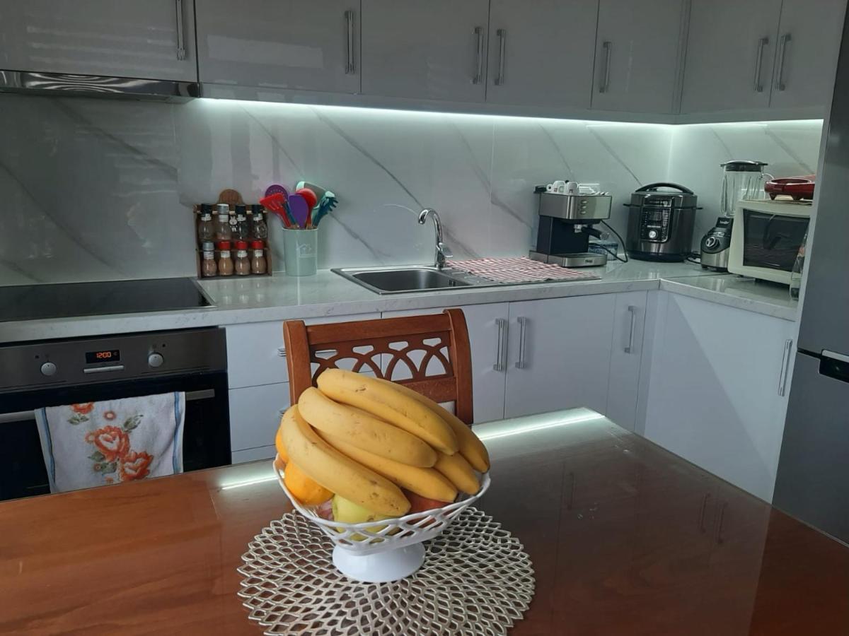 Luxury Dennis Home Sarandë エクステリア 写真