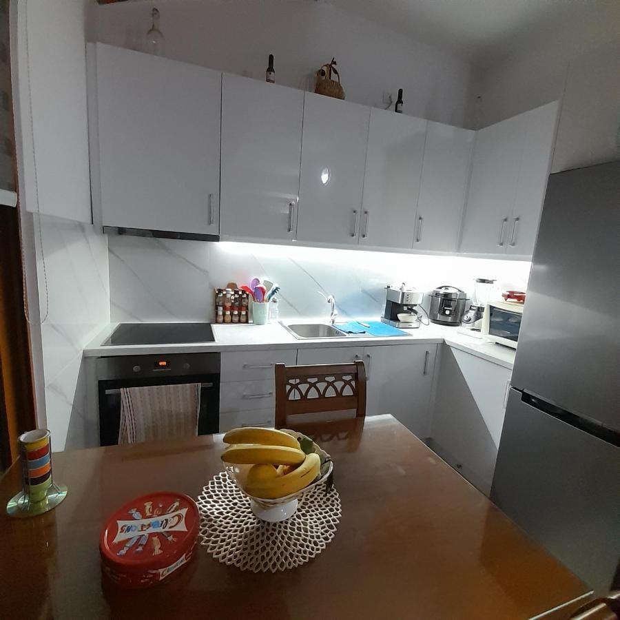 Luxury Dennis Home Sarandë エクステリア 写真