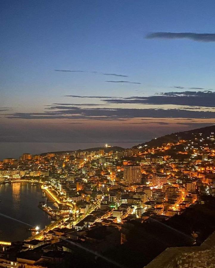 Luxury Dennis Home Sarandë エクステリア 写真